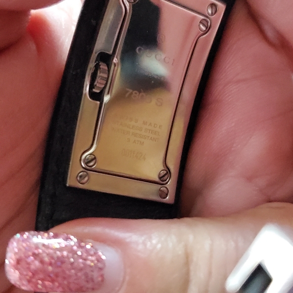 GG LADIES WATCH - Picture 3 of 3